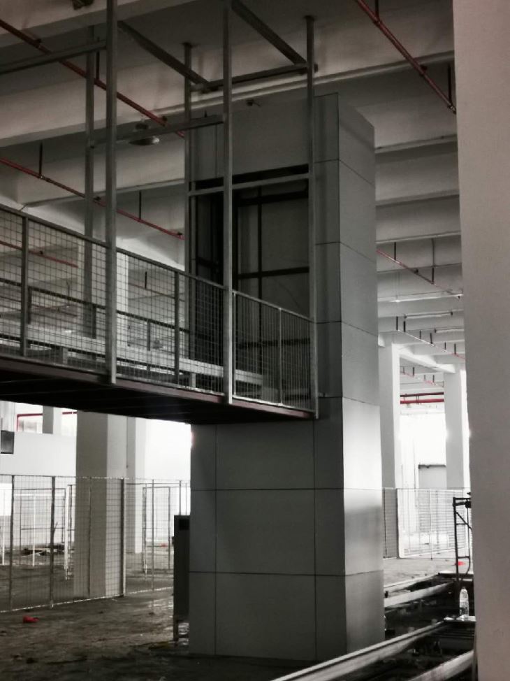 往復(fù)式升降機